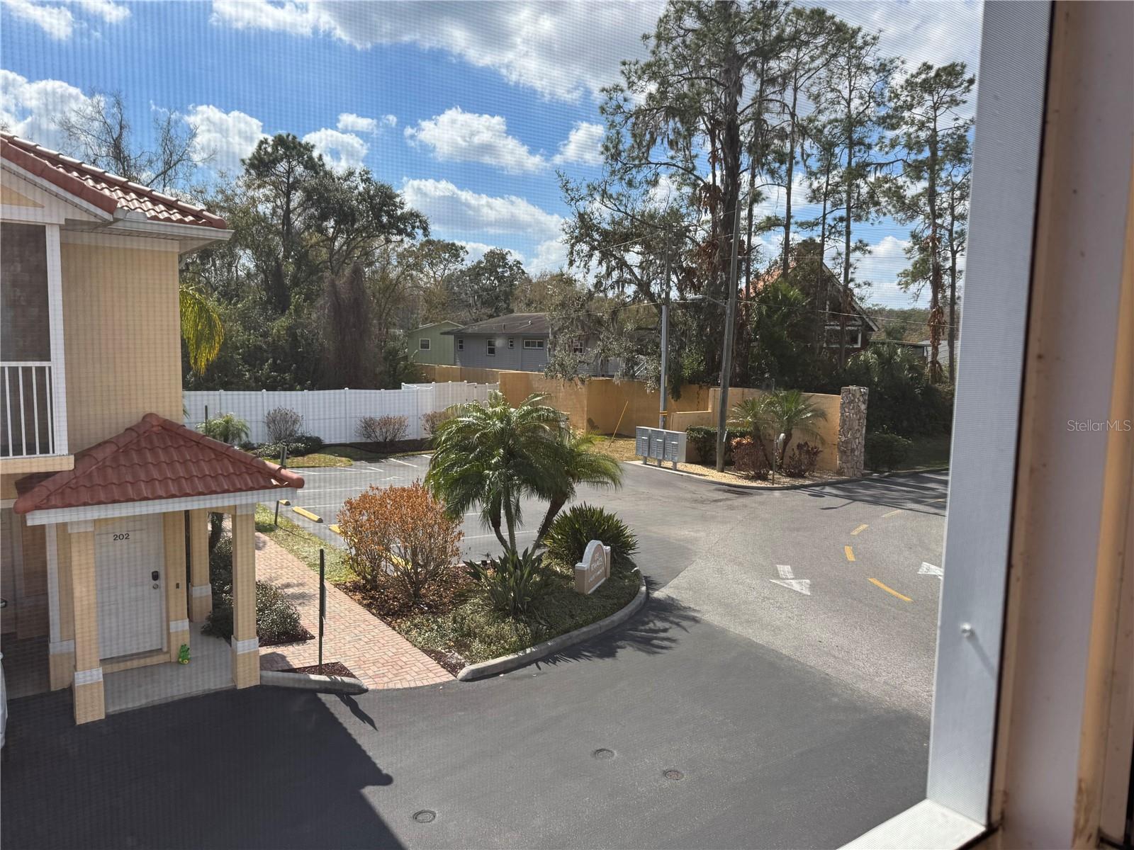 Image 24 of 26 For 21007 Sunpoint Way 202