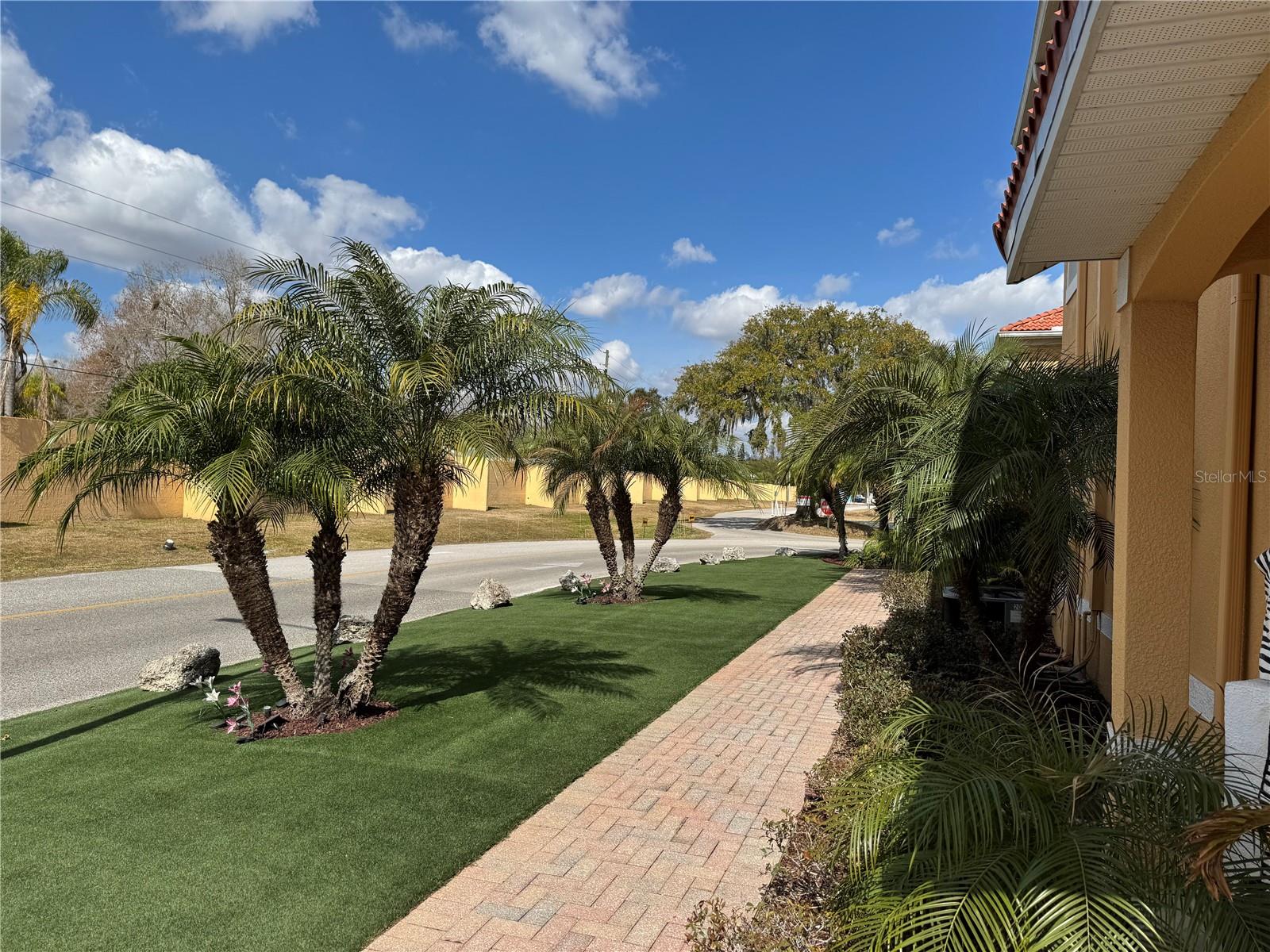 Image 4 of 26 For 21007 Sunpoint Way 202