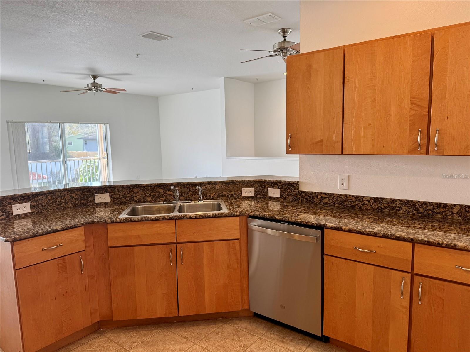 Image 9 of 26 For 21007 Sunpoint Way 202