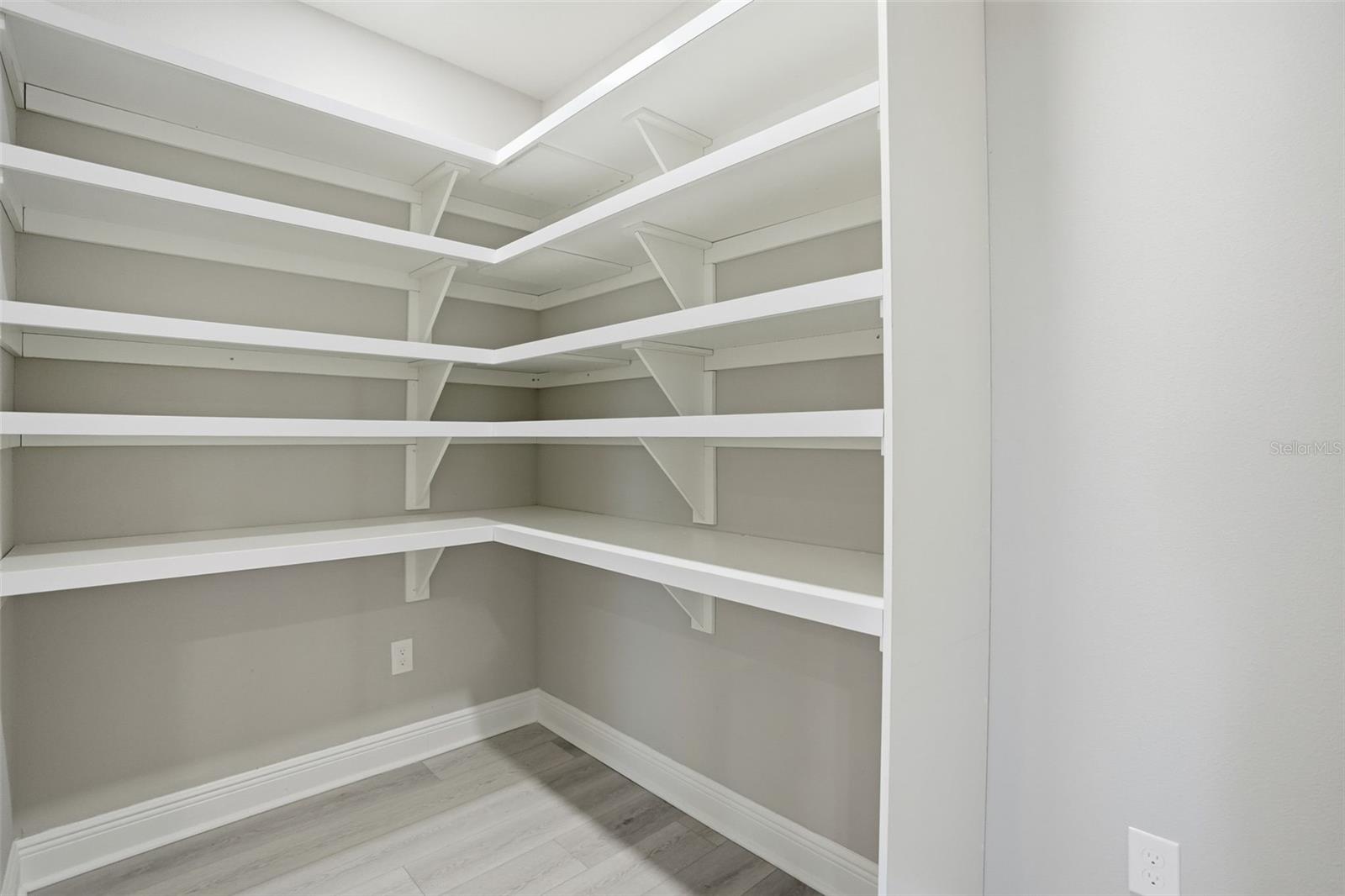 Image 42 of 78 For 9667 Pantera Loop