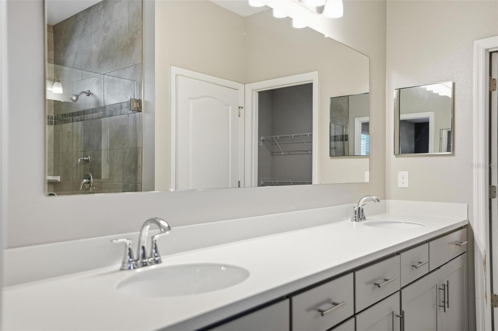 Image 58 of 78 For 9667 Pantera Loop