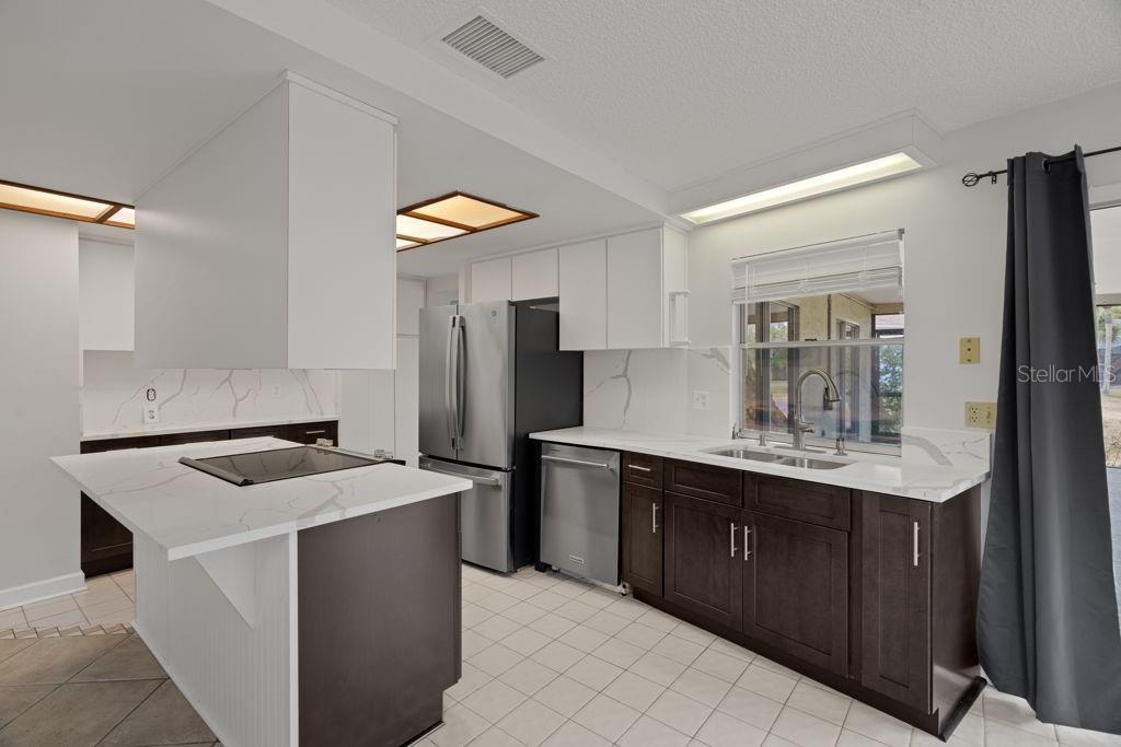 Image 15 of 62 For 5524 Gridley Lane