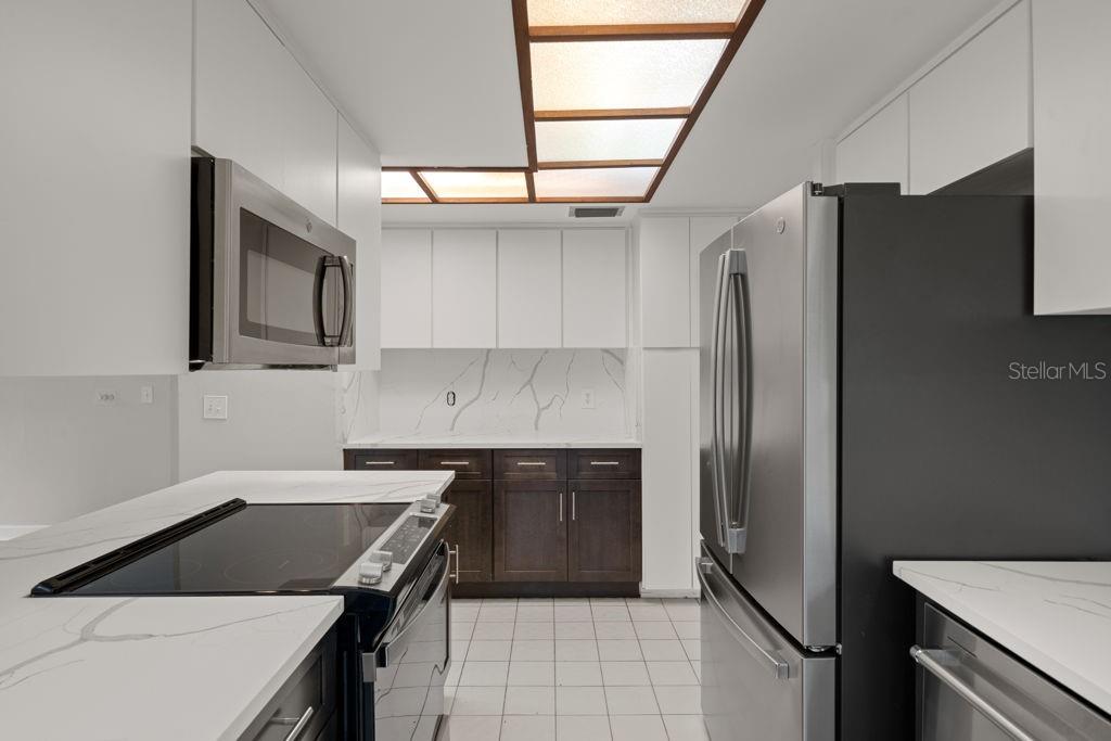 Image 16 of 62 For 5524 Gridley Lane