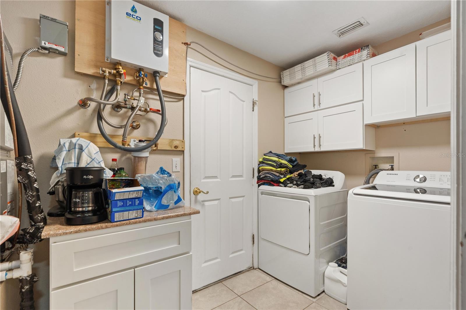 Image 26 of 28 For 7466 Apache Trail