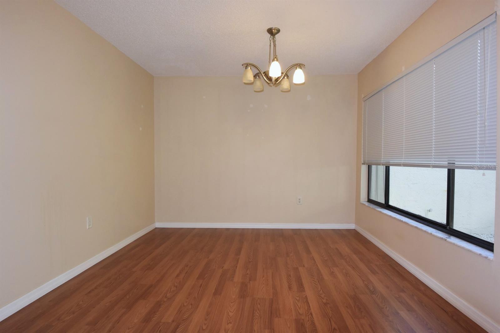 Image 14 of 34 For 5645 Hamilton Harbor Drive