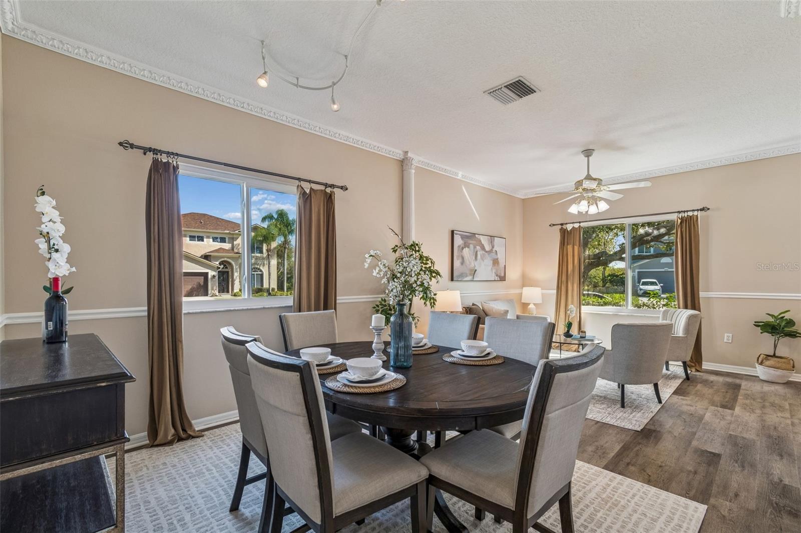 Listing photo id 16 for 1744 Mapleleaf Boulevard