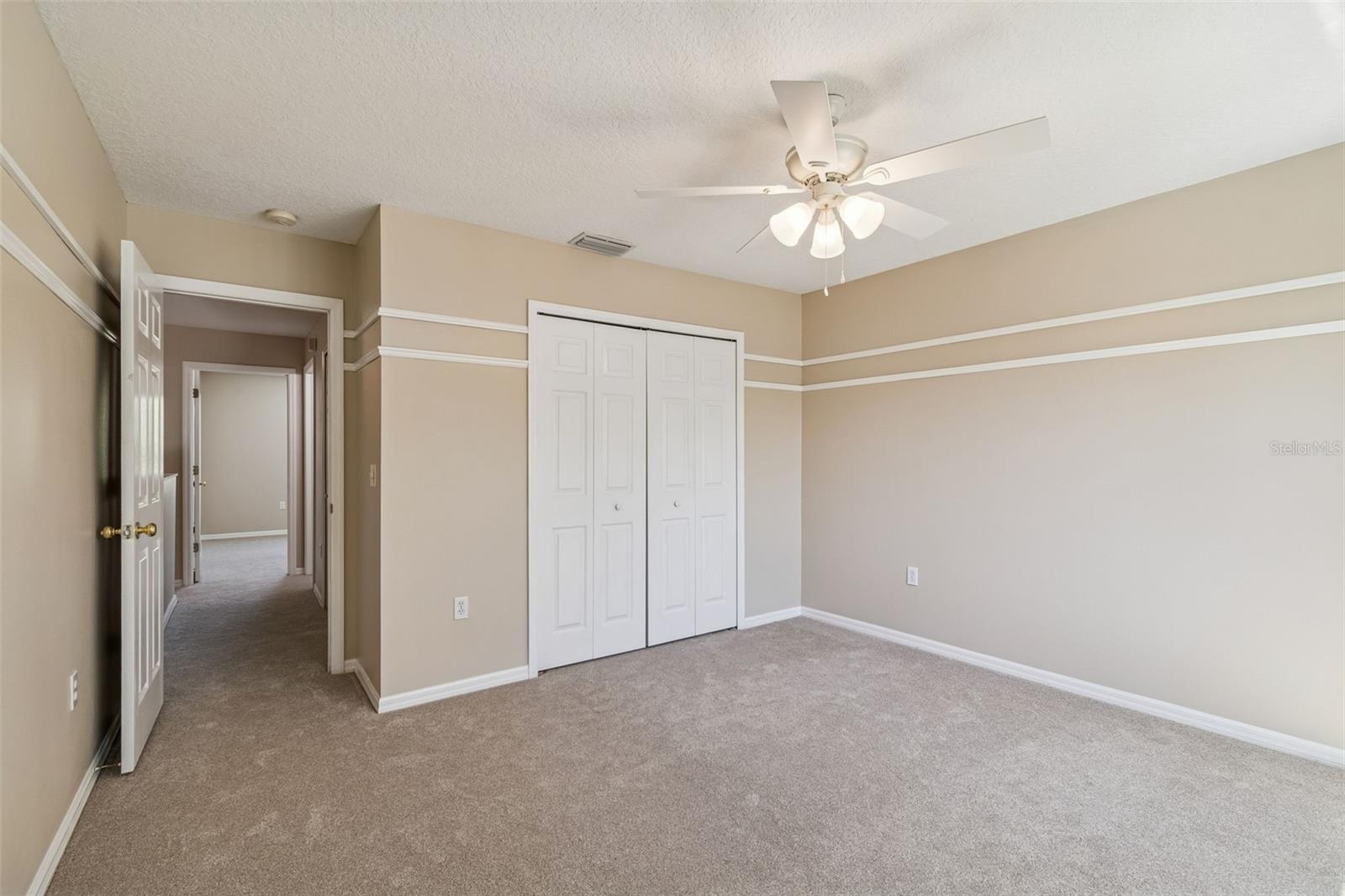 Listing photo id 65 for 1744 Mapleleaf Boulevard