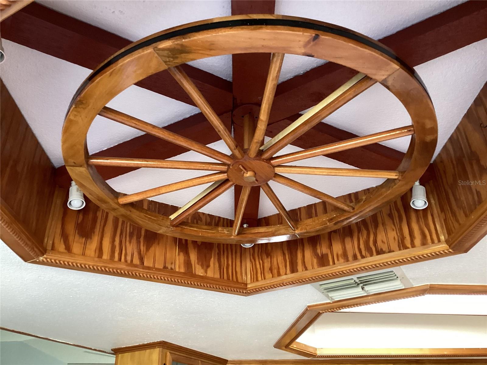 Image 19 of 82 For 6426 Drake Court