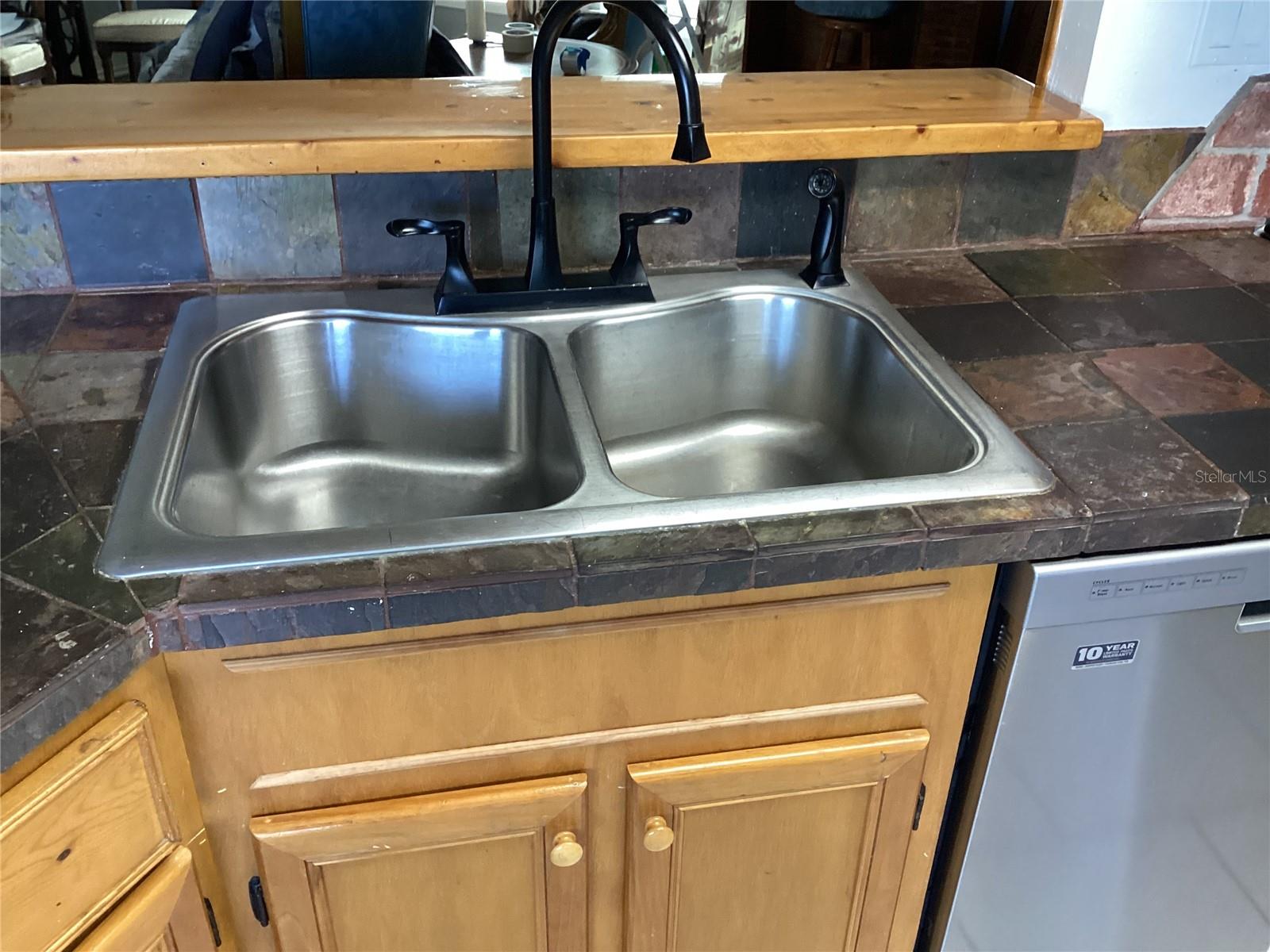 Image 21 of 82 For 6426 Drake Court