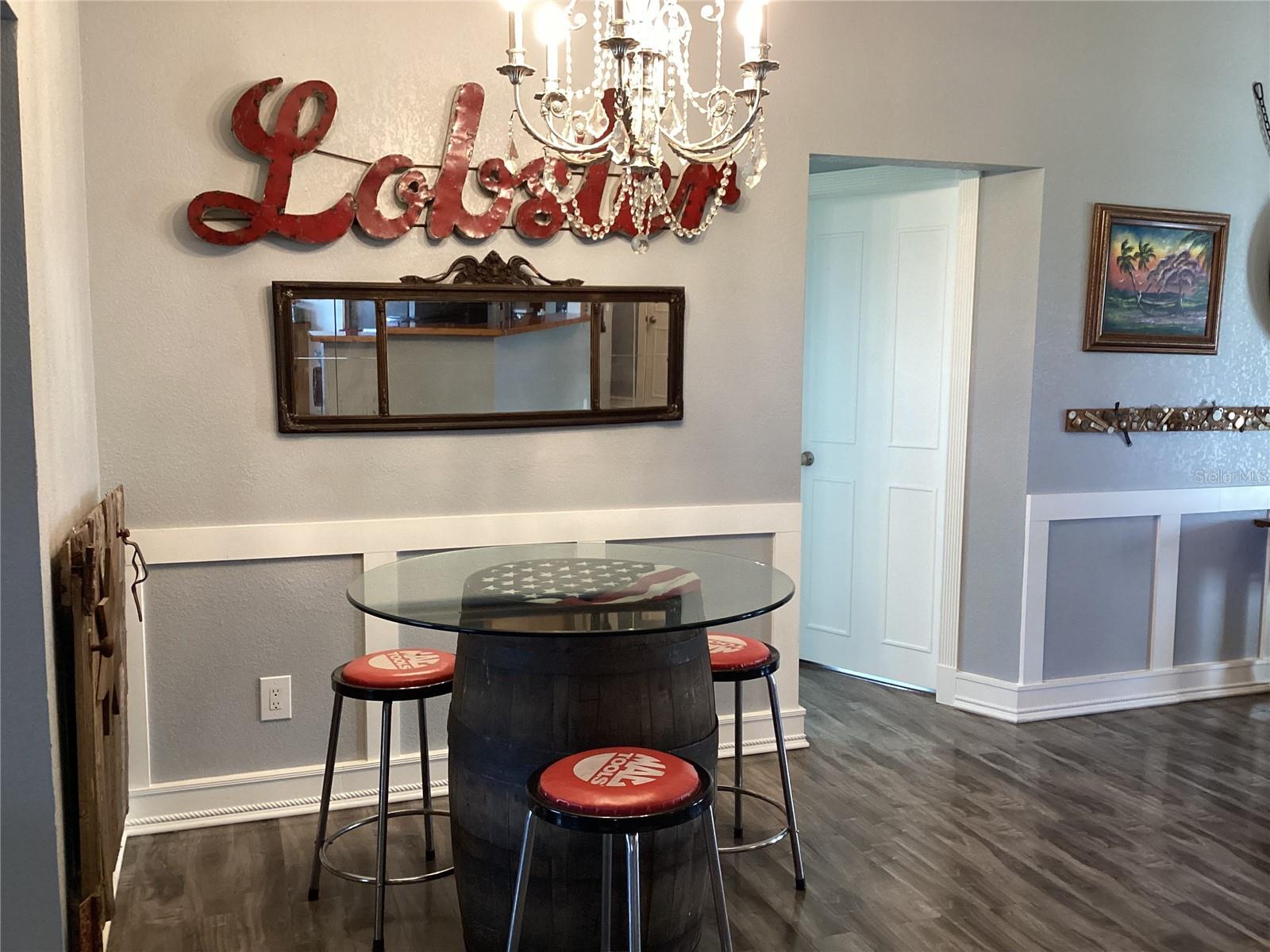 Image 31 of 82 For 6426 Drake Court