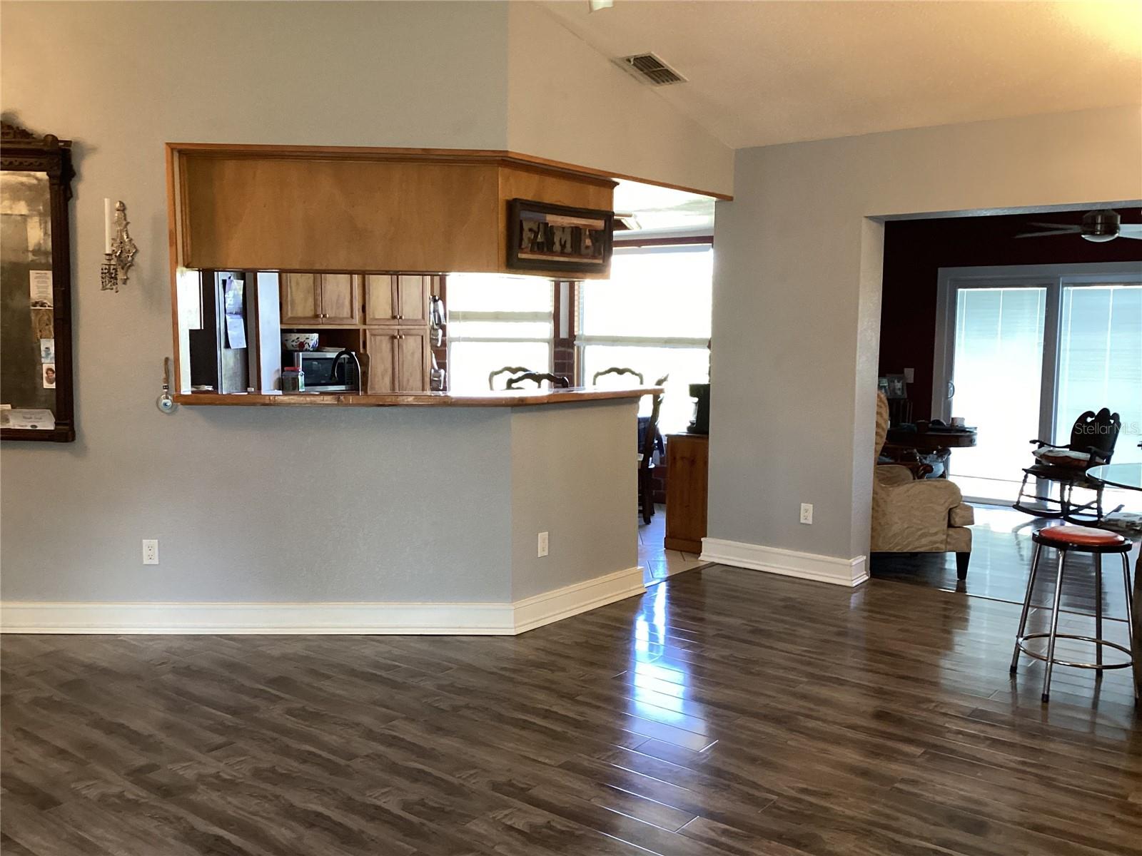 Image 34 of 82 For 6426 Drake Court