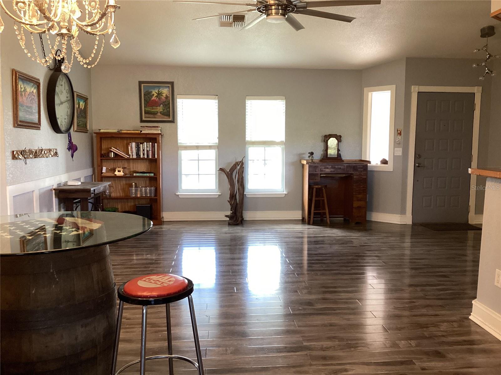 Image 36 of 82 For 6426 Drake Court