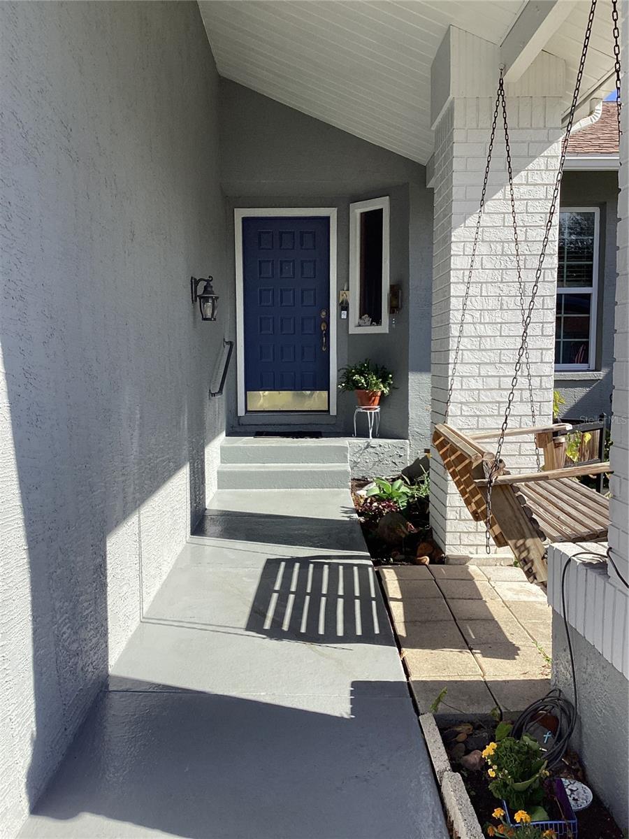 Image 4 of 82 For 6426 Drake Court