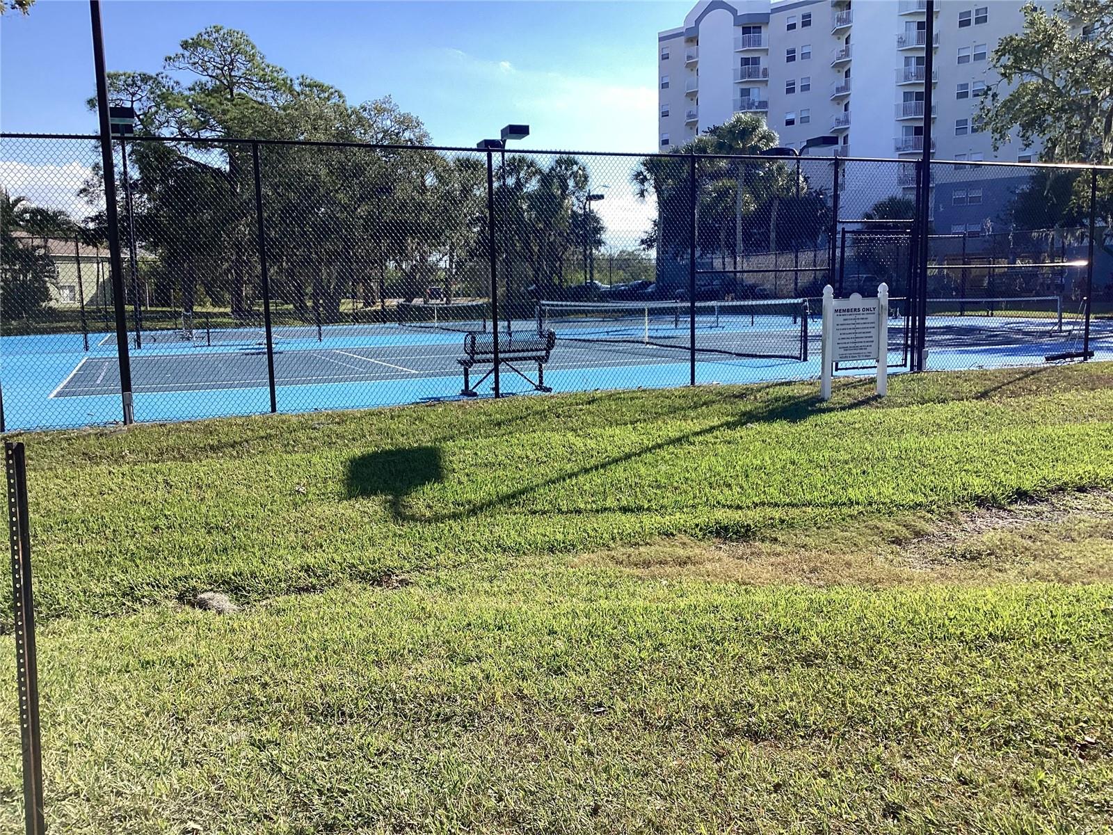 Image 69 of 82 For 6426 Drake Court