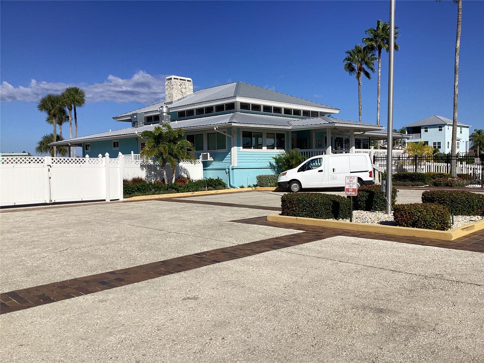 Image 73 of 82 For 6426 Drake Court