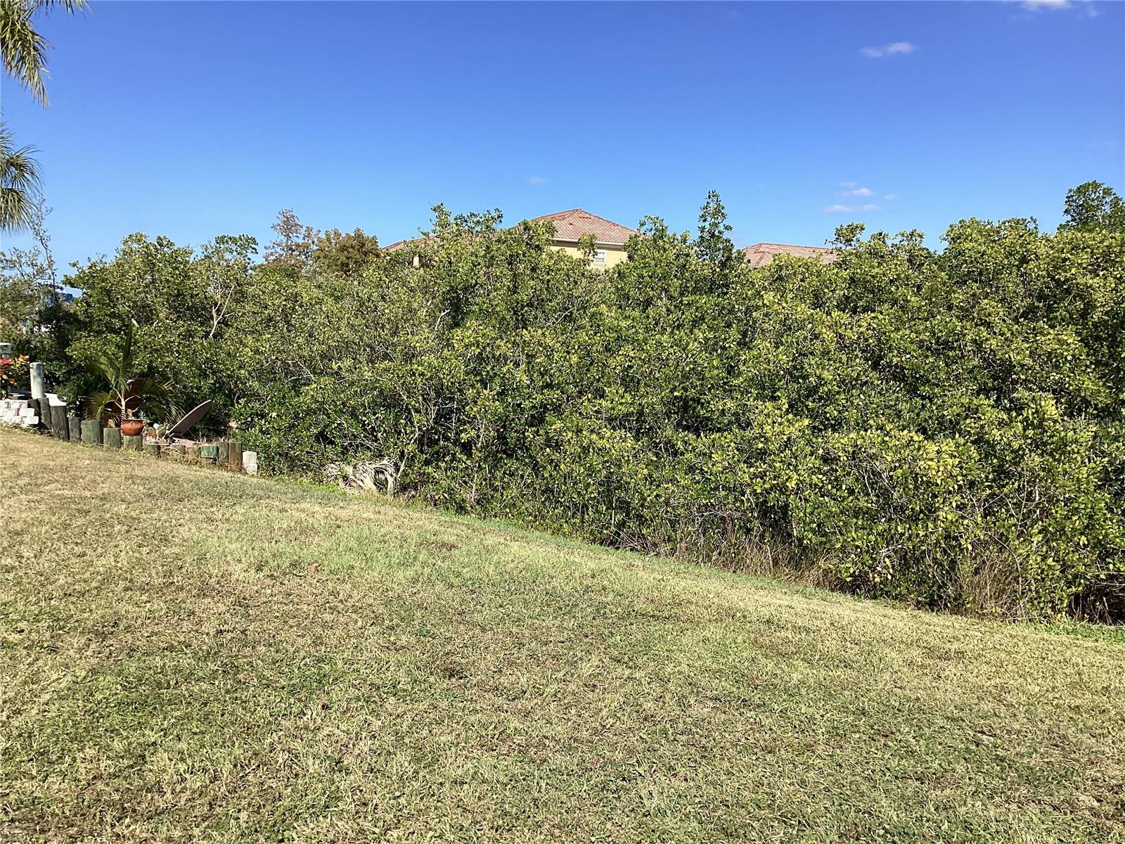 Image 9 of 82 For 6426 Drake Court