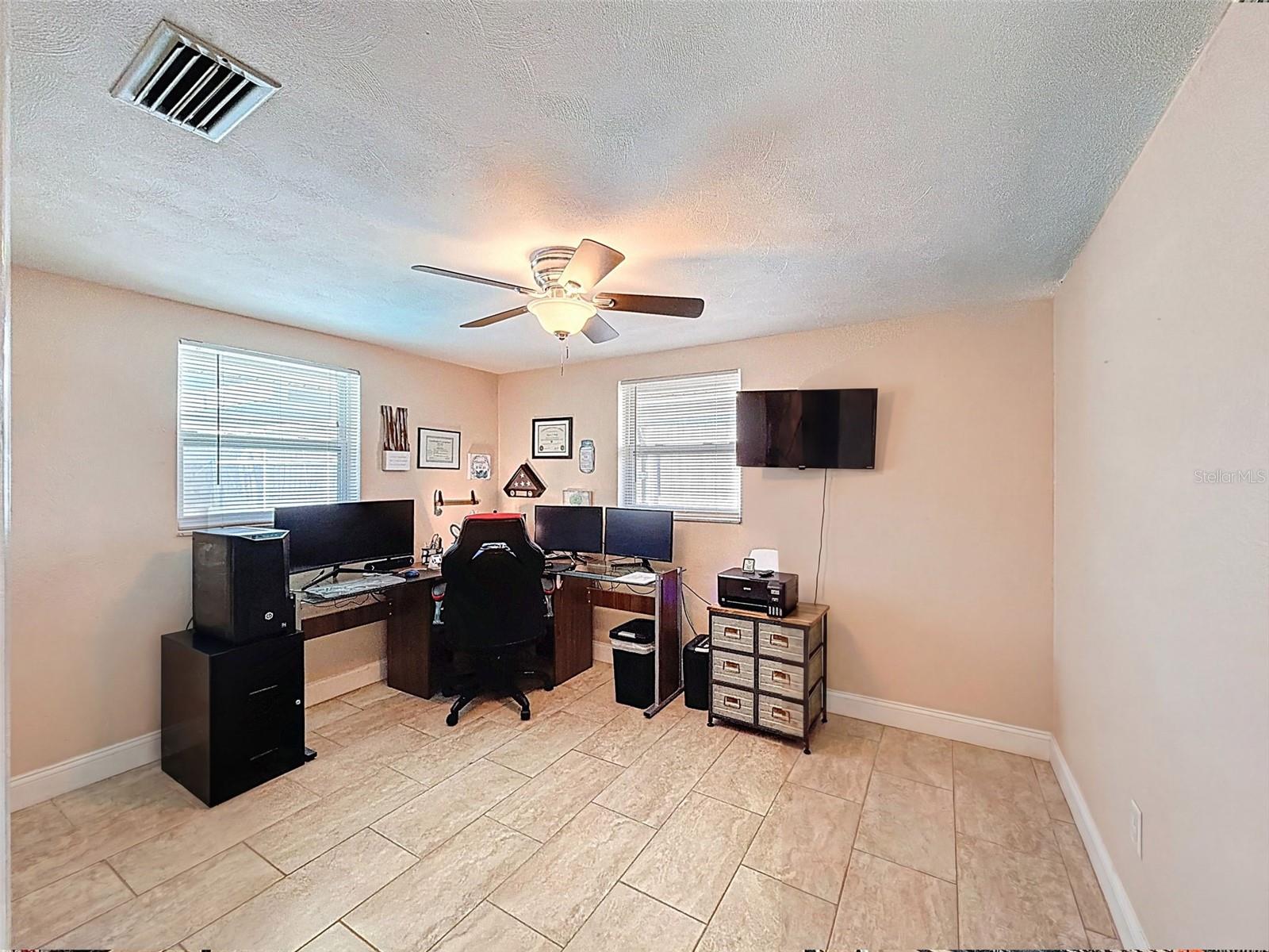 Image 18 of 53 For 3533 Madison Street