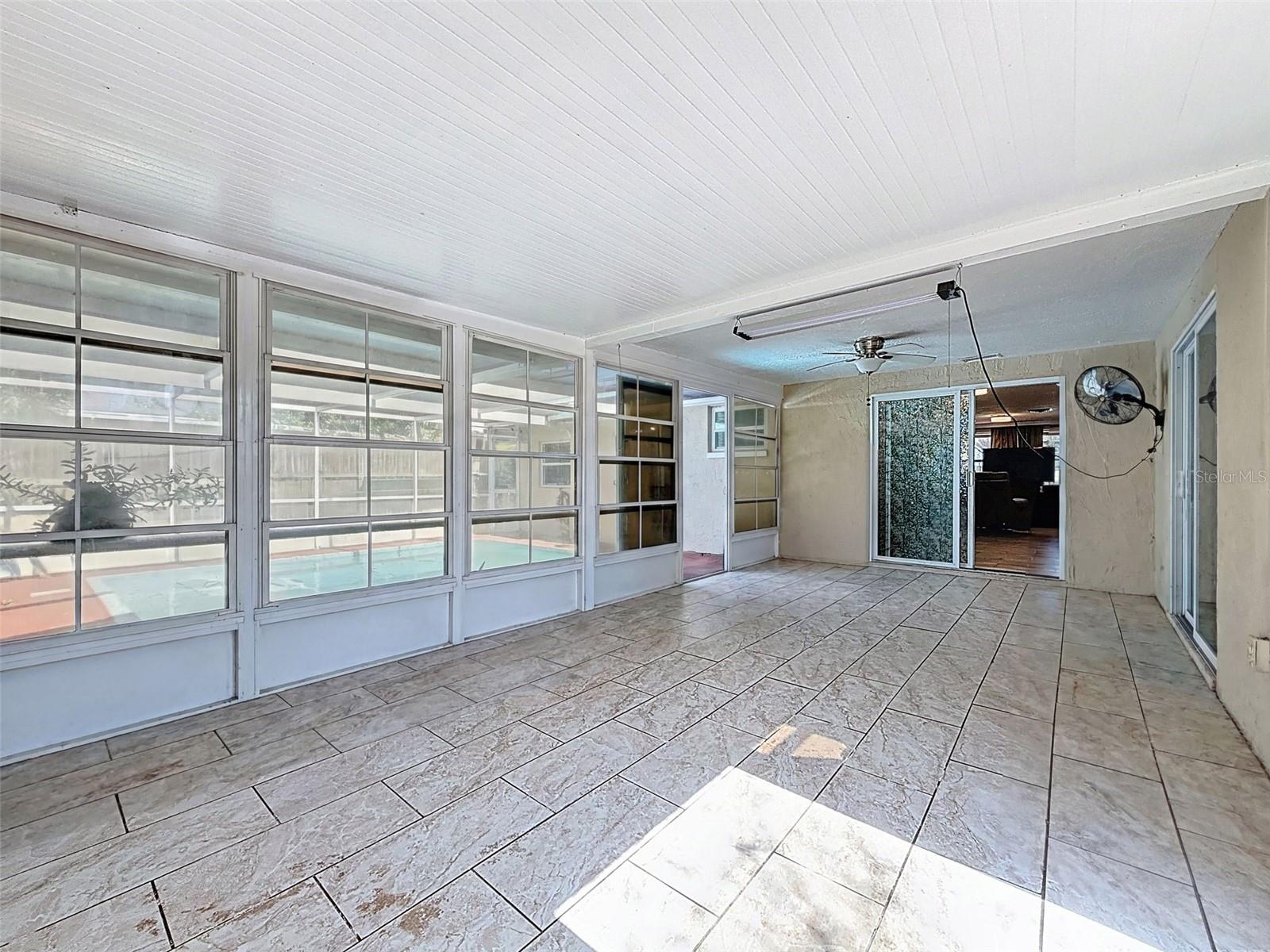 Image 21 of 53 For 3533 Madison Street