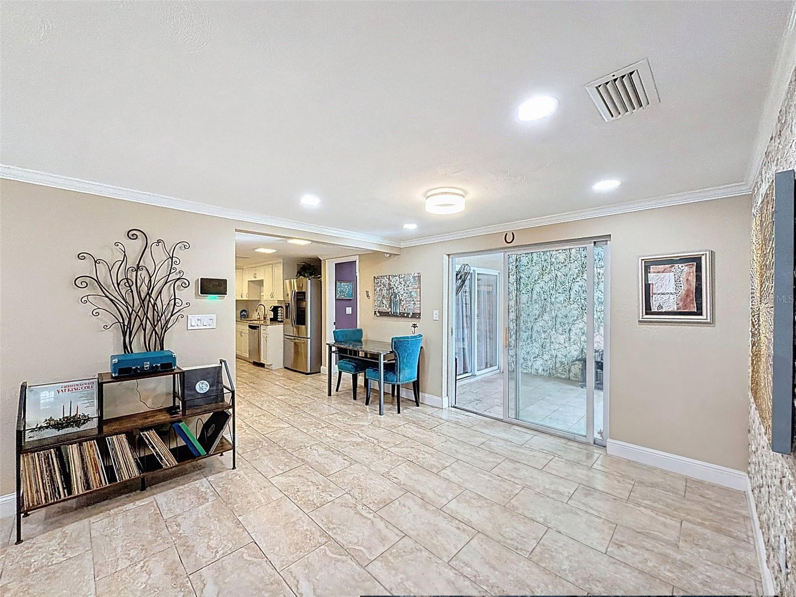 Image 38 of 53 For 3533 Madison Street