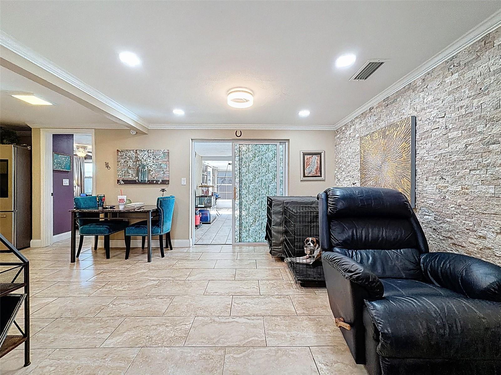 Image 39 of 53 For 3533 Madison Street