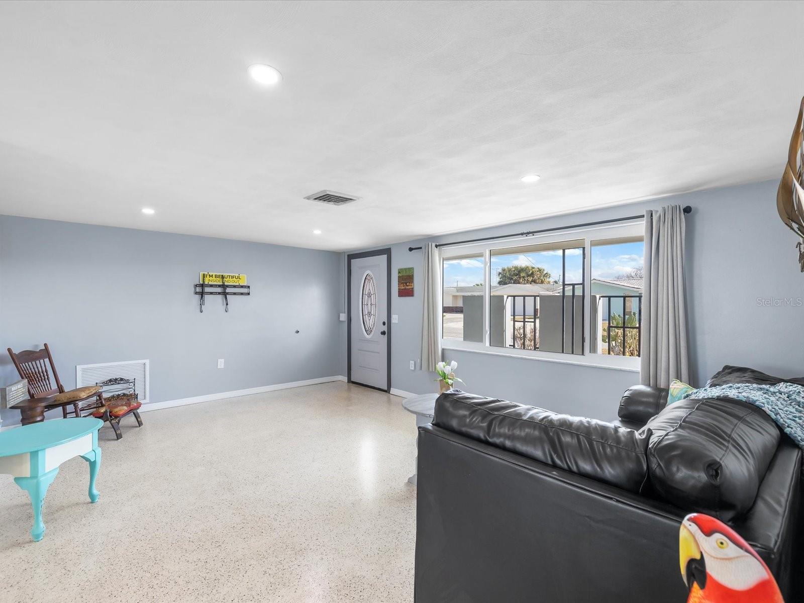 Listing photo id 19 for 12809 4th Isle