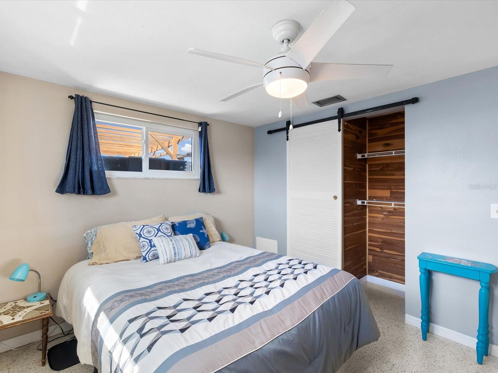 Listing photo id 26 for 12809 4th Isle