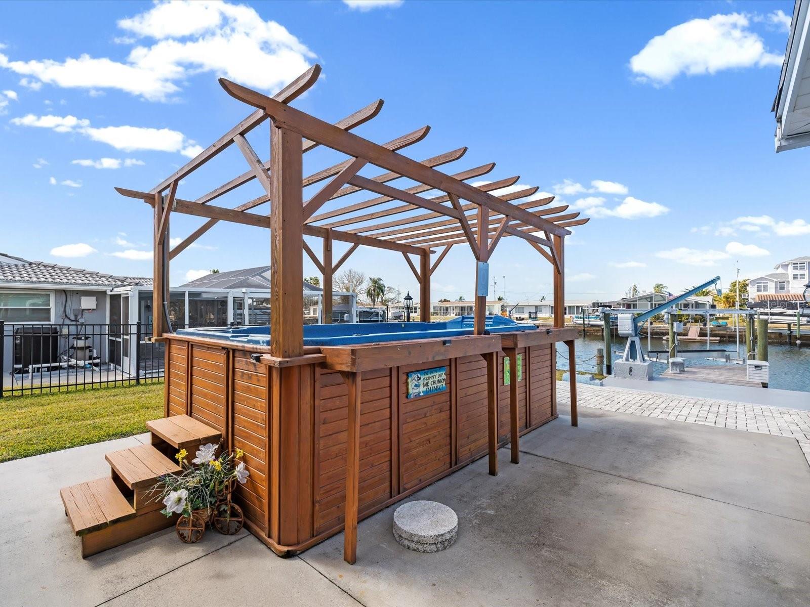 Listing photo id 34 for 12809 4th Isle