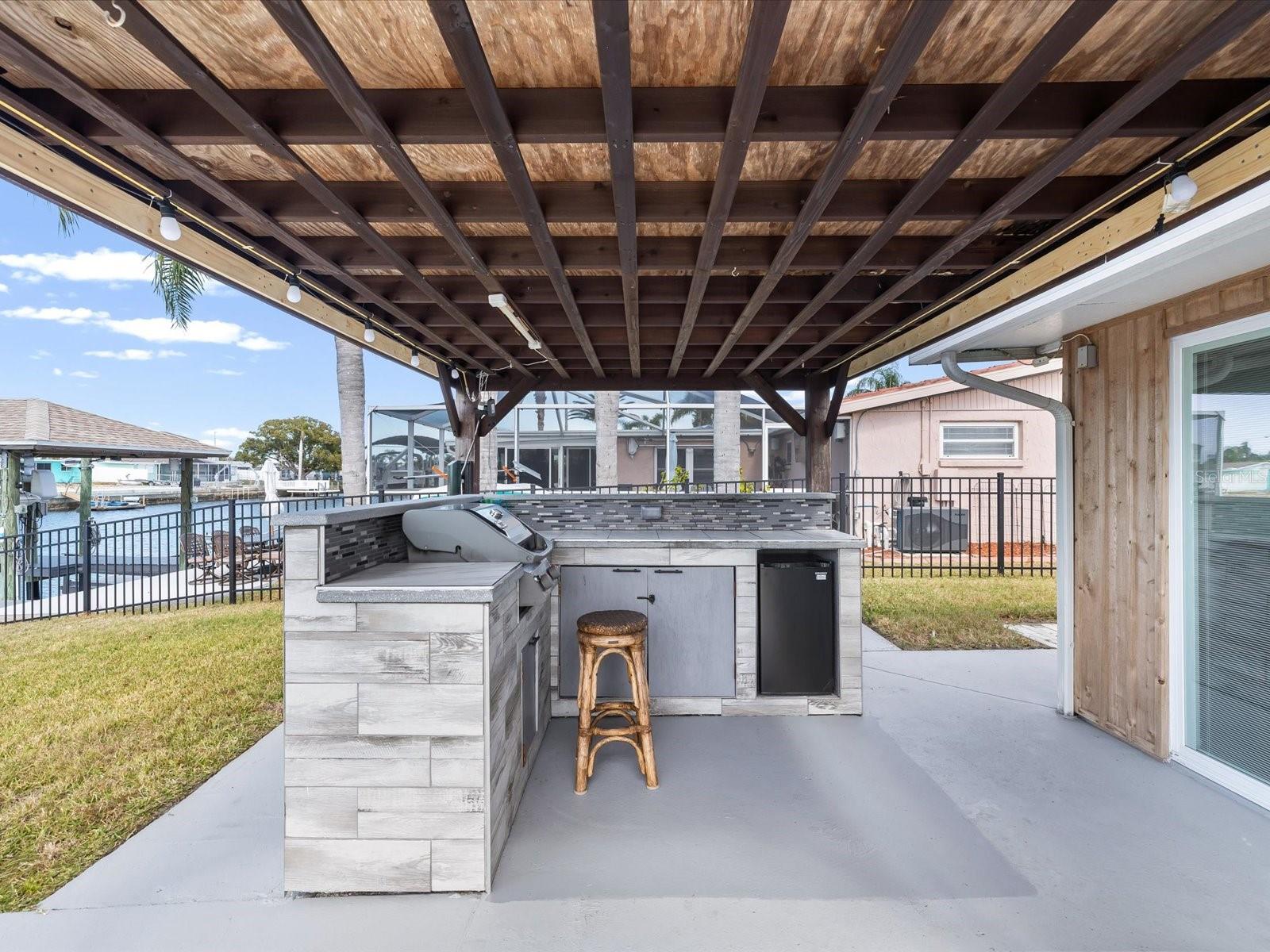 Listing photo id 38 for 12809 4th Isle