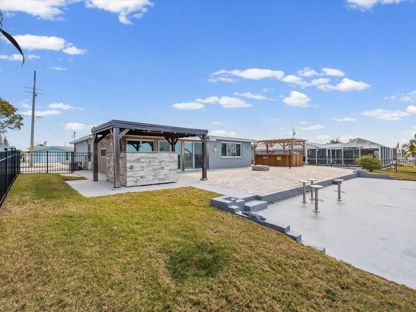 Listing photo id 45 for 12809 4th Isle