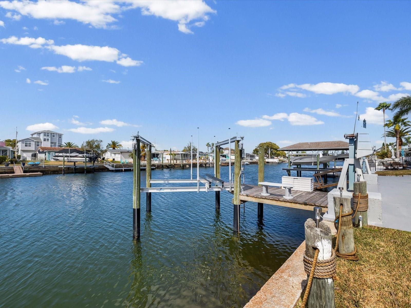 Listing photo id 49 for 12809 4th Isle