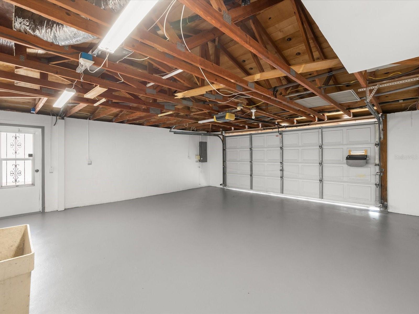 Listing photo id 52 for 12809 4th Isle