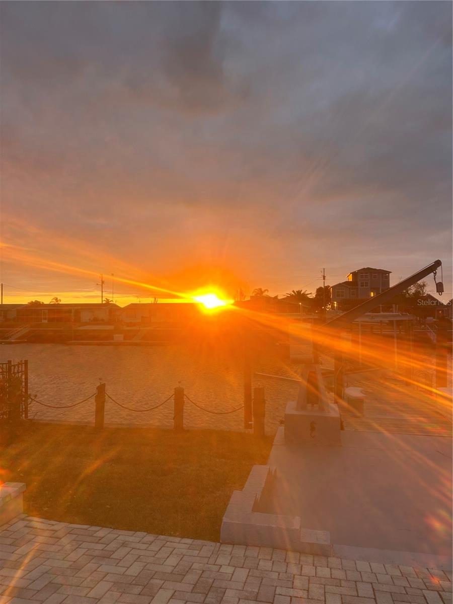 Listing photo id 66 for 12809 4th Isle