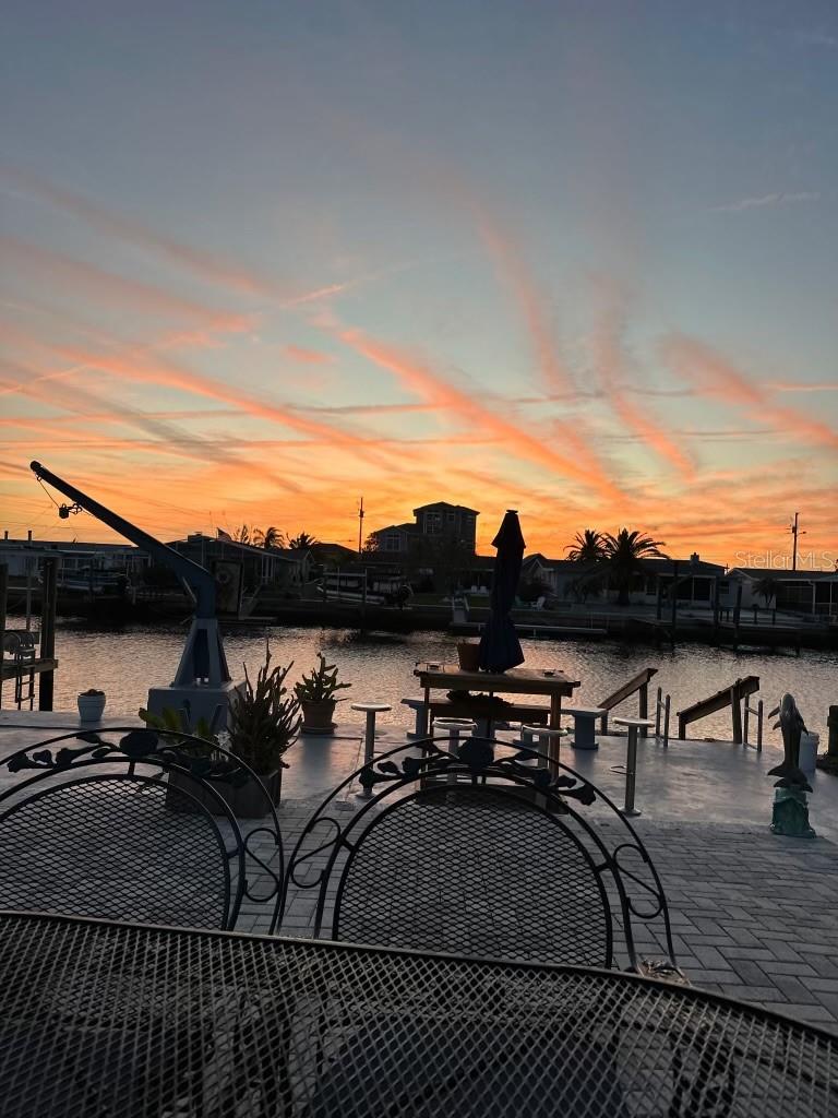 Listing photo id 67 for 12809 4th Isle