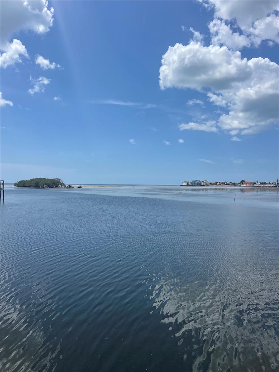 Listing photo id 71 for 12809 4th Isle