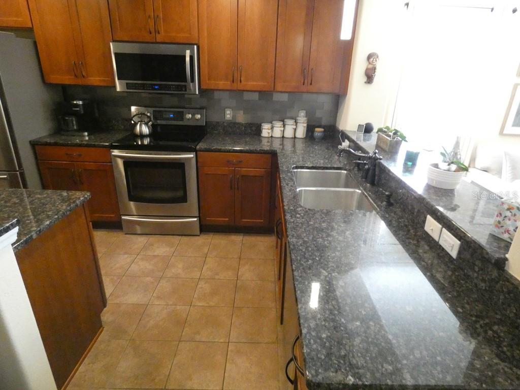 Image 24 of 30 For 2556 Sea Wind Way