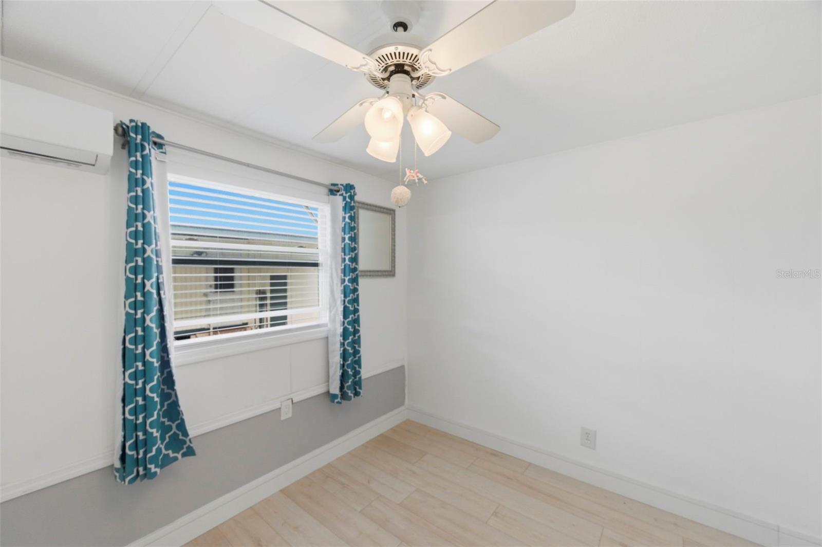 Image 23 of 65 For 10810 Freedom Drive