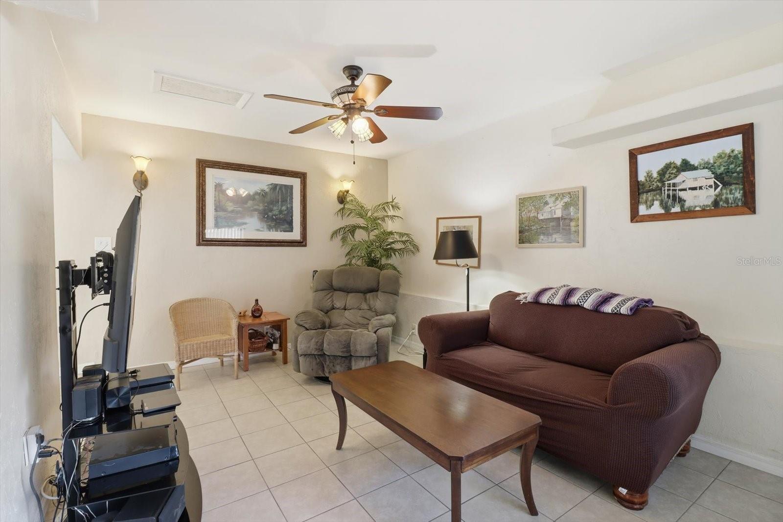 Image 11 of 46 For 2580 Bucknell Terrace