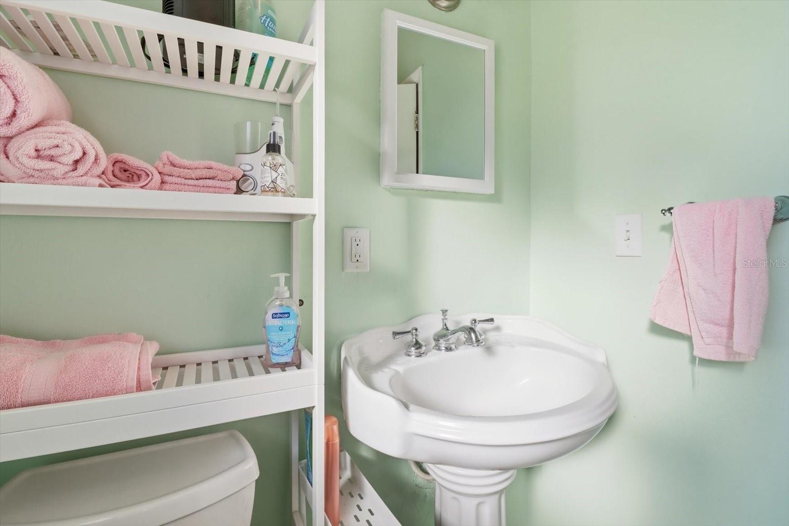 Image 16 of 46 For 2580 Bucknell Terrace