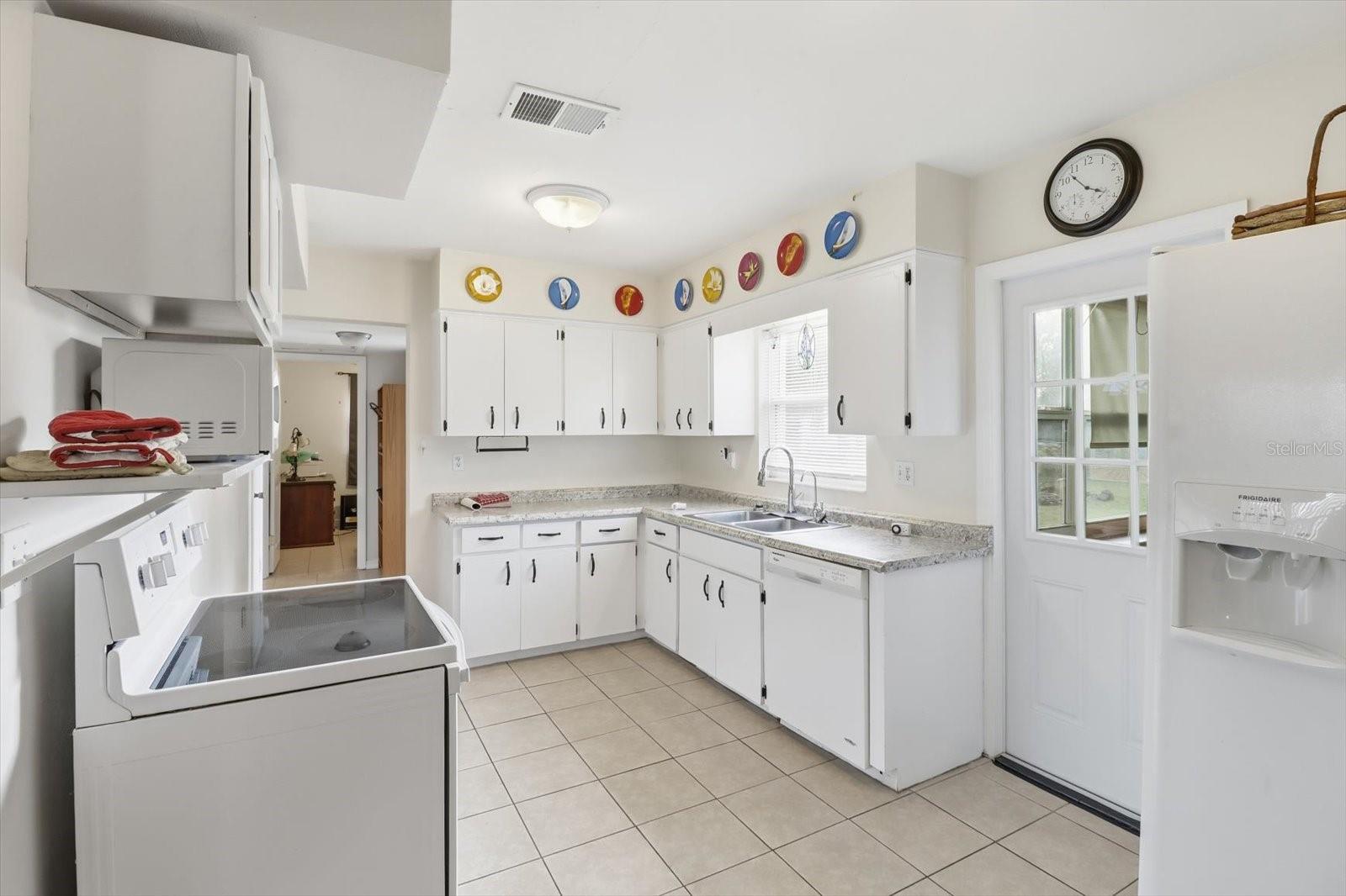 Image 6 of 46 For 2580 Bucknell Terrace