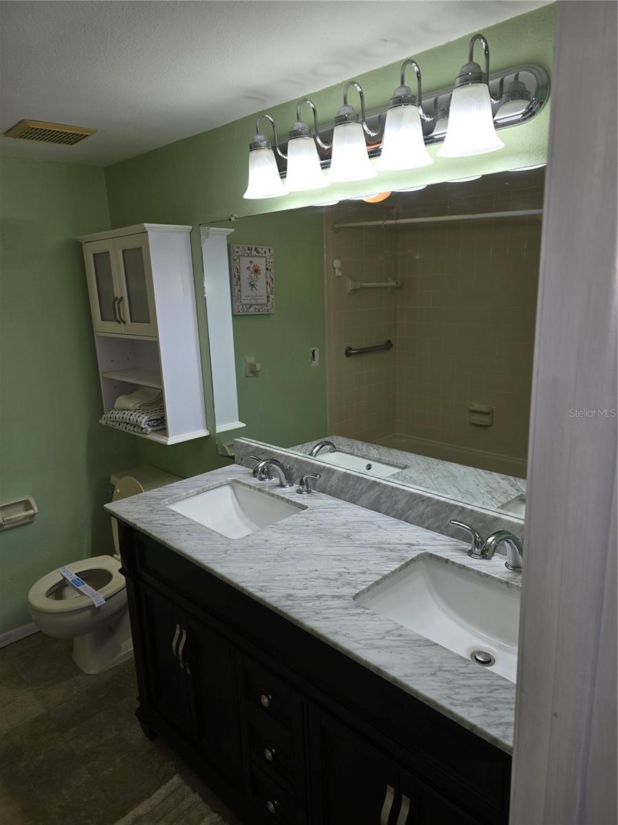 Image 5 of 35 For 4140 Passport Lane 101