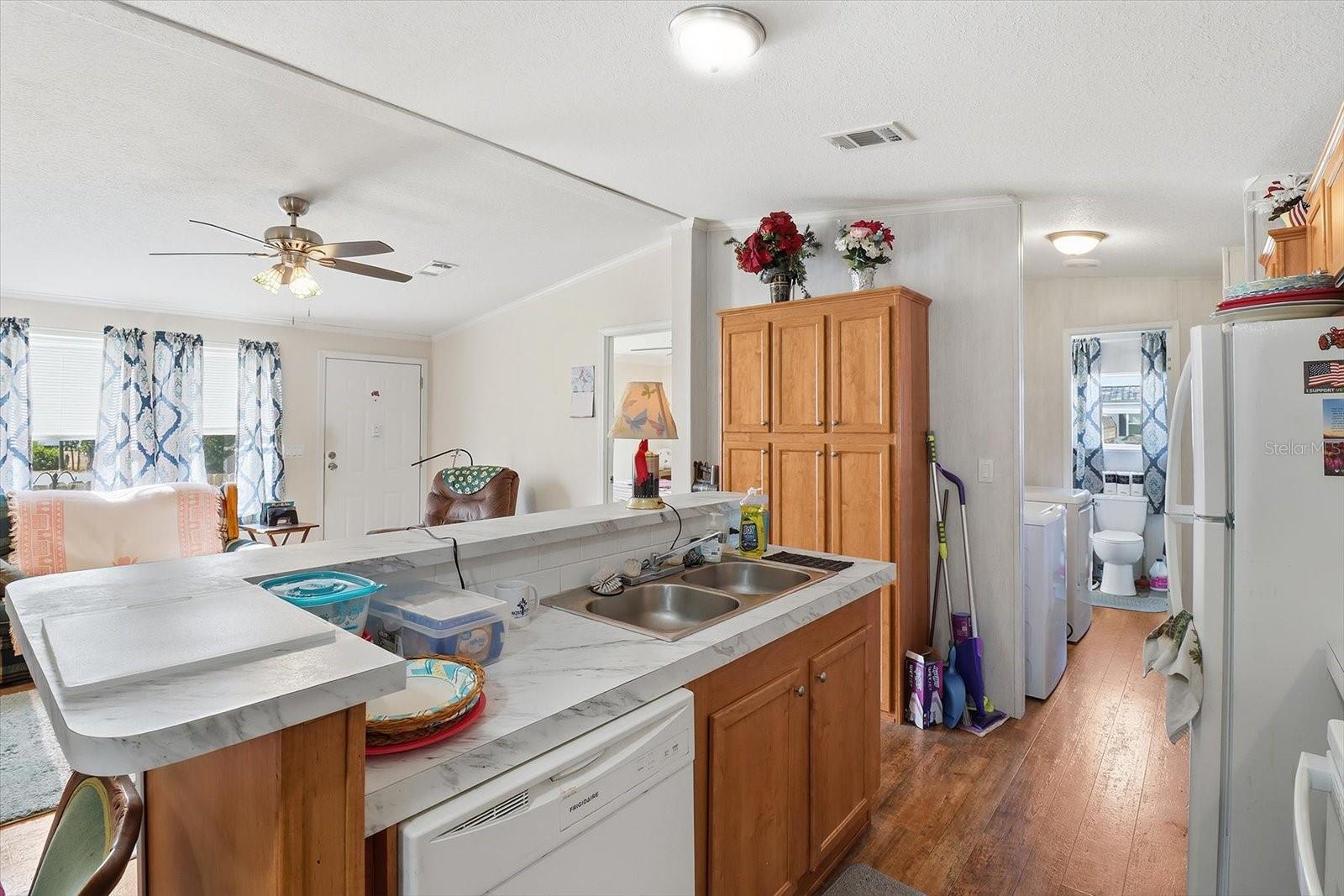 Image 13 of 45 For 4025 Bluewater Drive