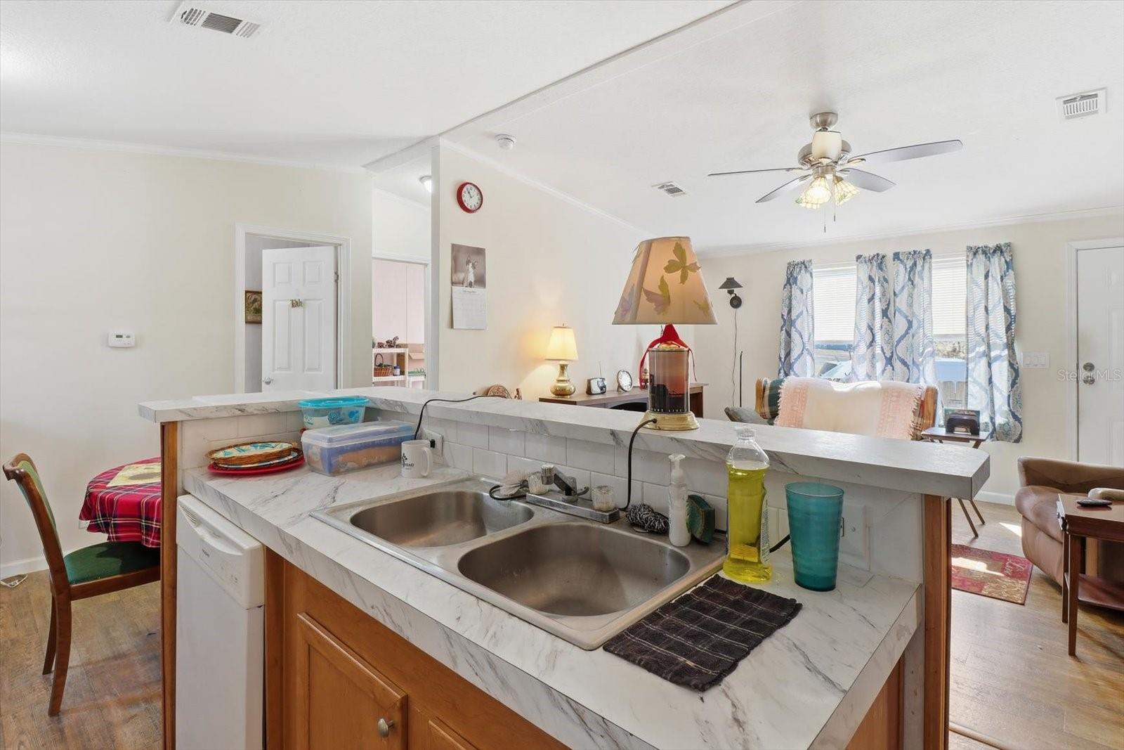 Image 15 of 45 For 4025 Bluewater Drive