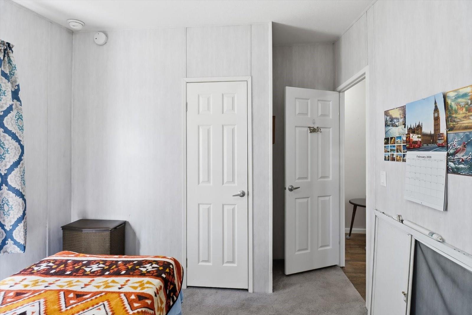 Image 18 of 45 For 4025 Bluewater Drive