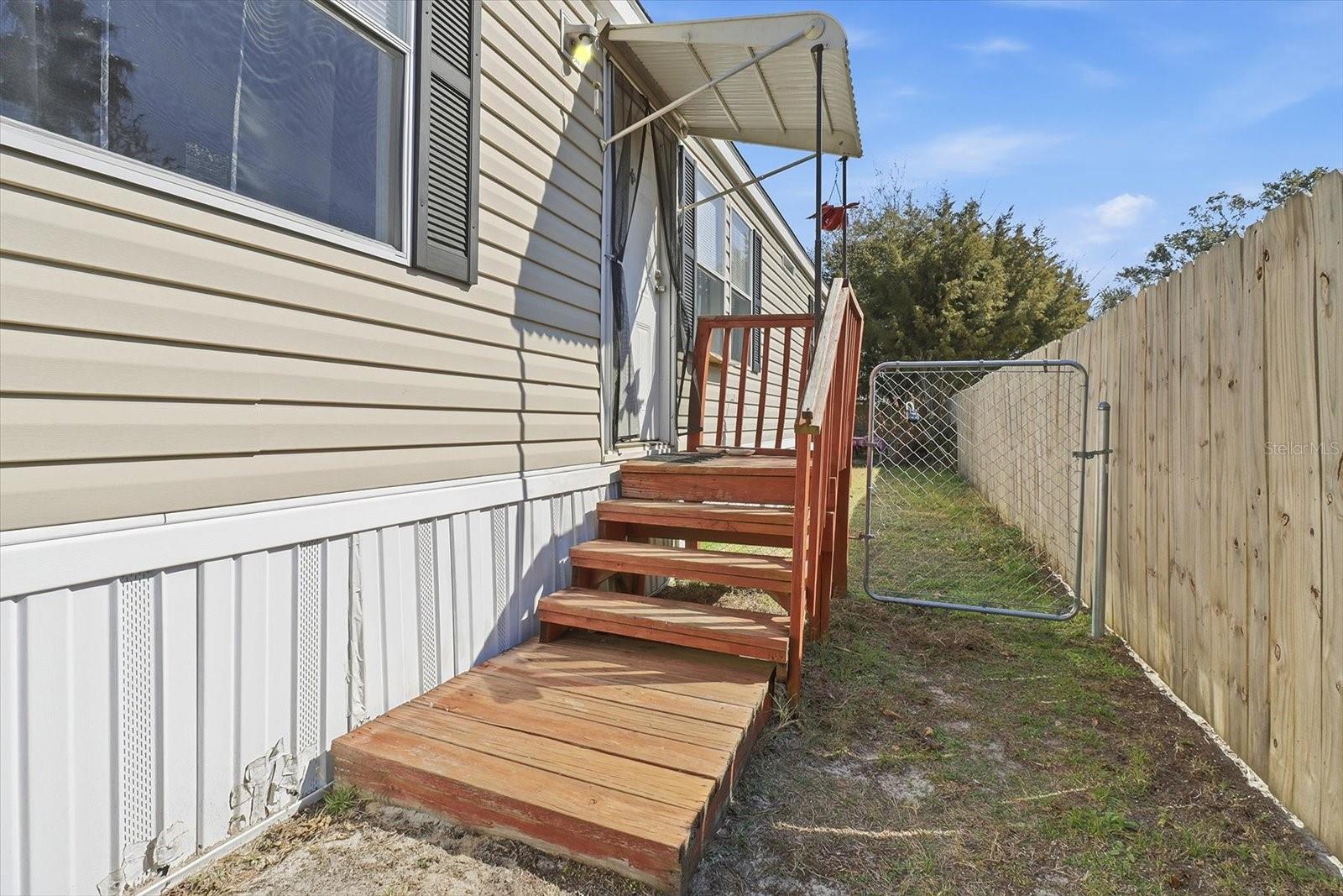 Image 2 of 45 For 4025 Bluewater Drive