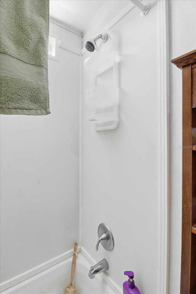 Image 20 of 45 For 4025 Bluewater Drive