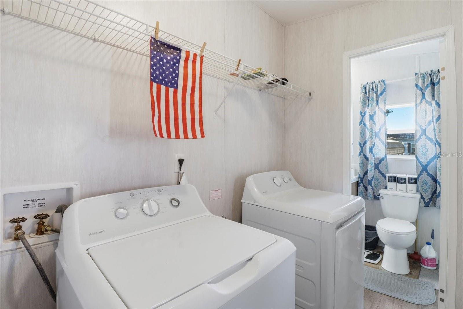 Image 28 of 45 For 4025 Bluewater Drive