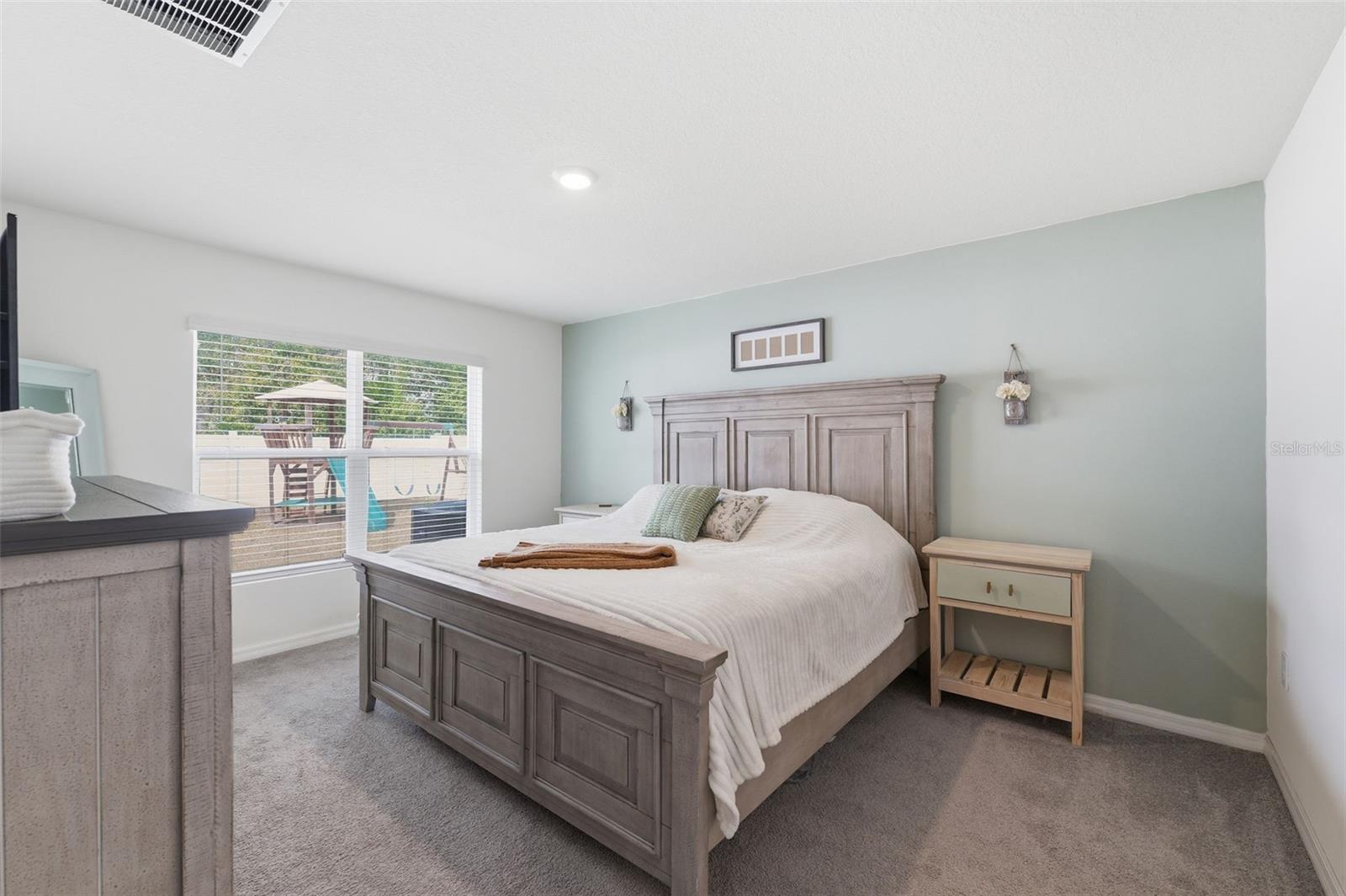 Image 25 of 41 For 225 Portland Avenue