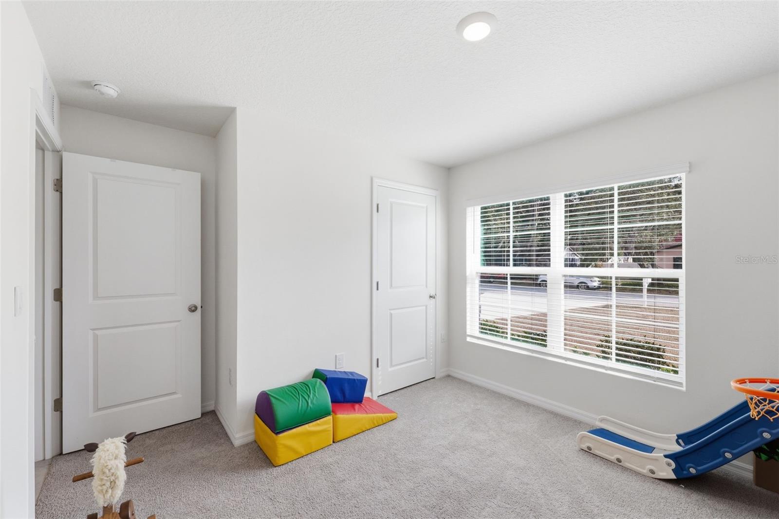 Image 8 of 41 For 225 Portland Avenue