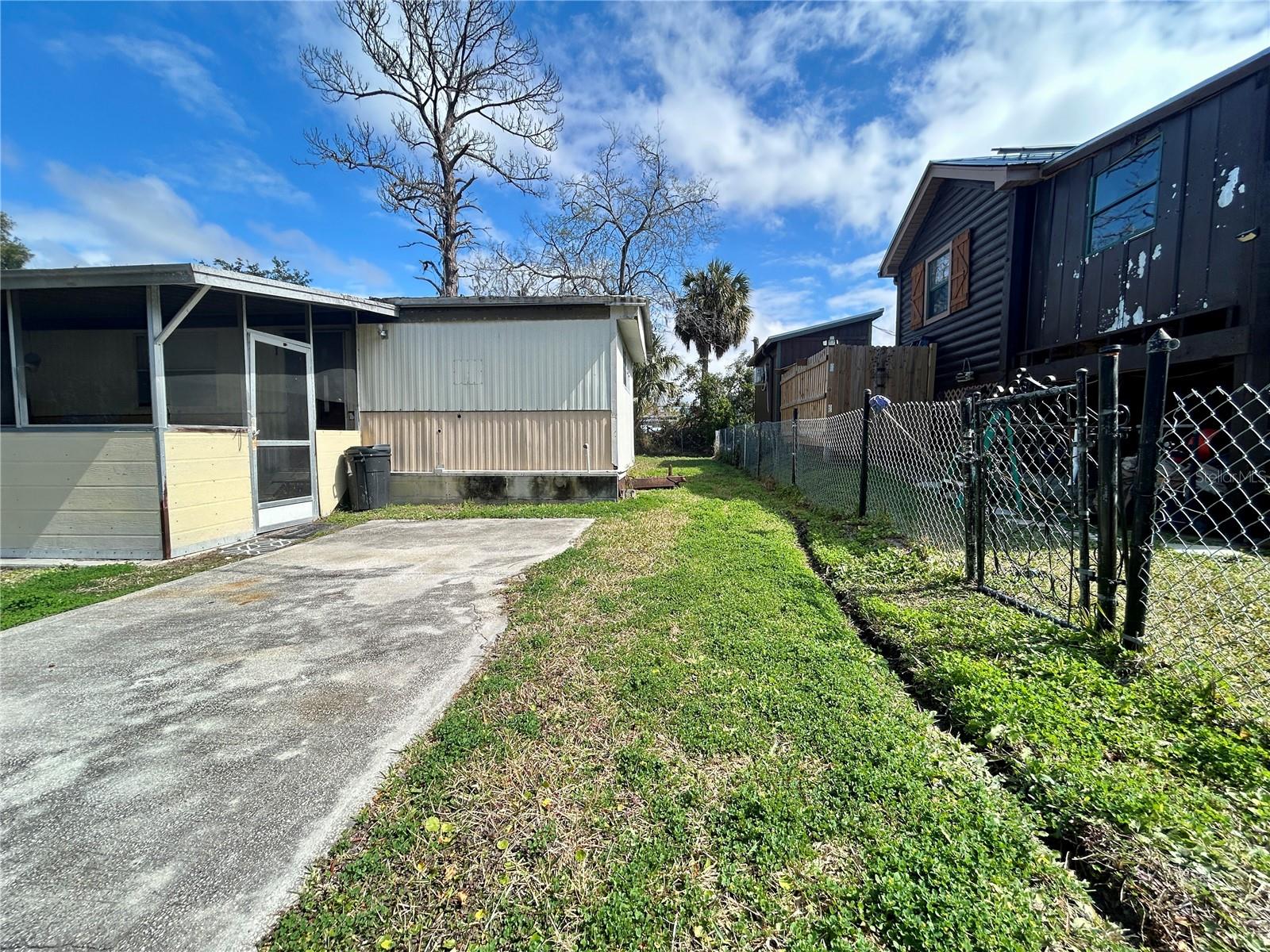 Image 8 of 9 For 6116 Countryman Lane