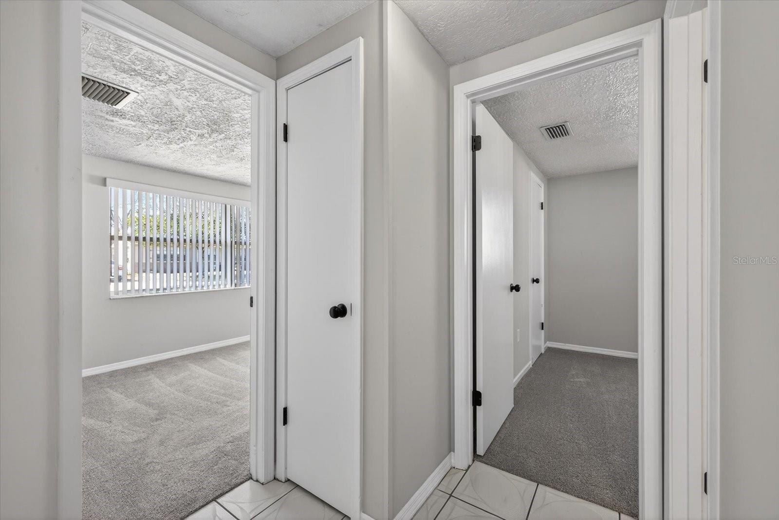 Image 21 of 44 For 8634 Velvet Drive